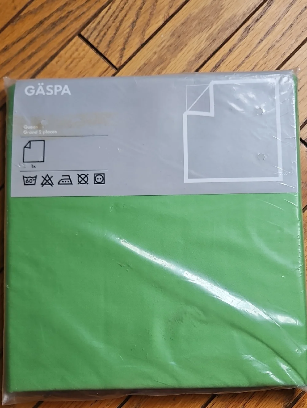 New Sealed Ikea GÄSPA Bright Green Flat Sheet - Queen